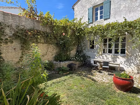 vente maison 8 pièces 222 m² sainte-marie-de-ré (17740)