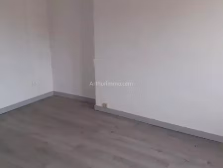 location appartement 2 pièces 44 m2 à aups