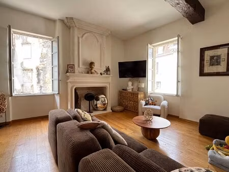 appartement t3 avec terrasse - hyper-centre historique de périgueux