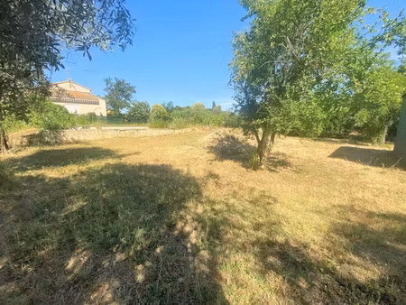 le cailar prcoche centre terrain 700m² a viabiliser