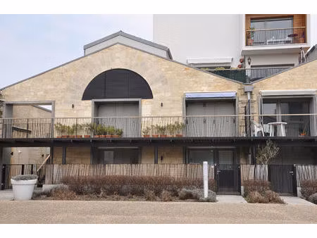 33300 bordeaux - apppartement trois pieces avec terrasse