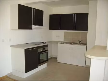 location appartement 3 pièces 60m² reims 51100