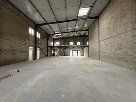 location local d’activités maraussan 34370 358m²