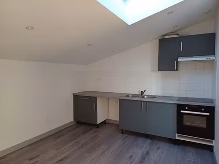 location appartement 2 pièces 34 m² à billom (63160)  430 €