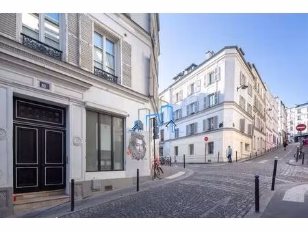appartement de luxe de 3 pièces en location à montmartre  abbesses  grandes-carrières  fra