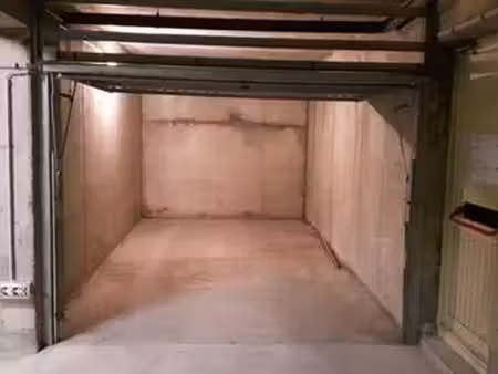 location garage box et parking à ploërmel (56800) : à louer / 1m² ploërmel