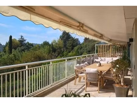 villa de 7 pièces de luxe en location cannes  france