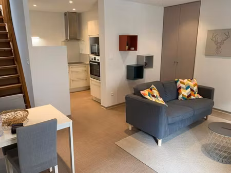 a louer charmant 2 pièces meublé de 28m2 à deux pas de la c