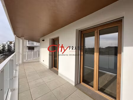 location appartement 3 pièces 61m² poissy 78300