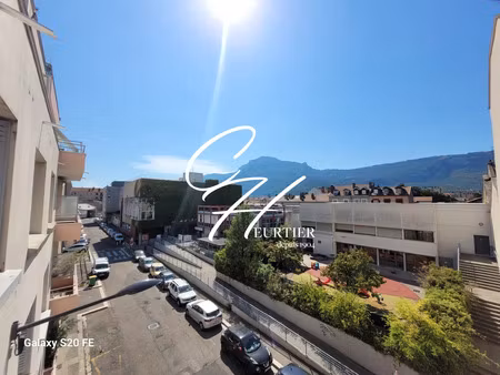 location appartement 2 pièces 53m2 grenoble 38000 - 692 € - surface privée