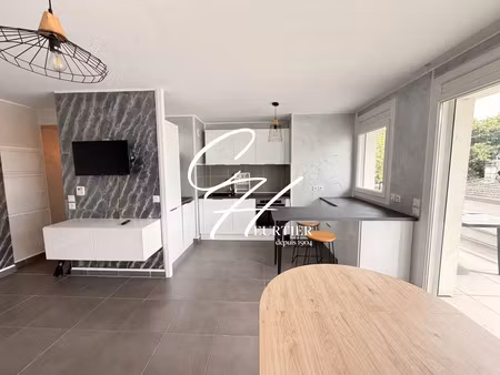 location appartement 2 pièces 46m2 grenoble 38100 - 790 € - surface privée