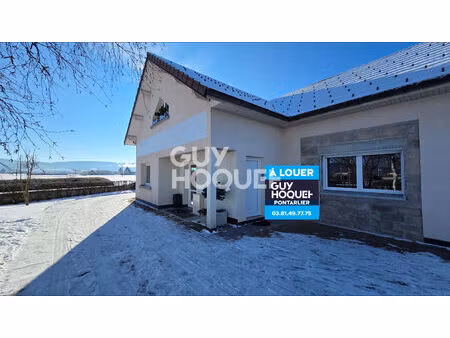 houtaud local a louer 90 m²