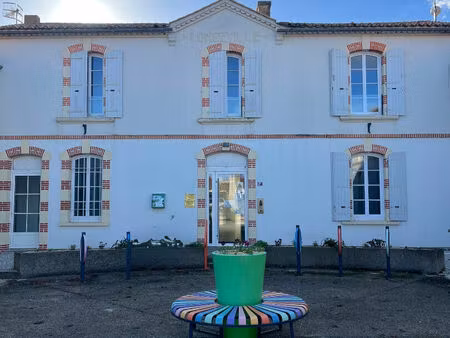 location appartement 1 pièce  20.00m²  longeville