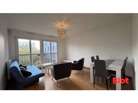 à louer - t3 - rennes - square des grisons - 65 13m²