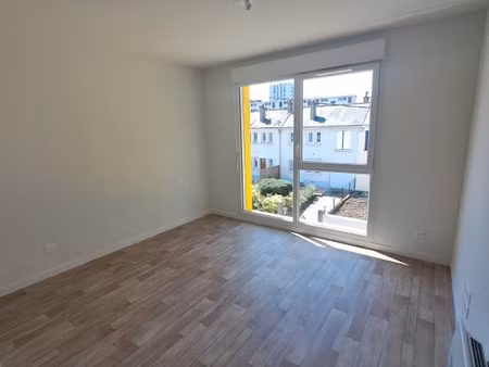 location appartement 1 pièce 22m² joue les tours 37300