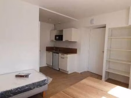 location appartement t1 meublé à laval (53000) : à louer t1 meublé / 20m² laval