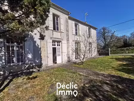 vente maison saint-martin-de-saint-maixent 79400 - - surface privée