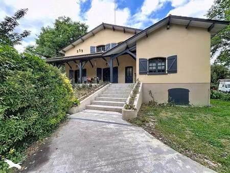 vente maison 6 pièces 177 m² saint-yaguen (40400)