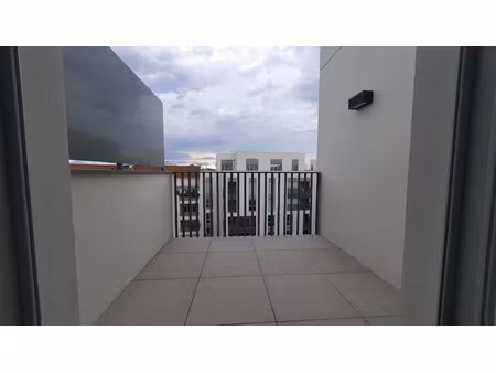 location appartement 1 pièce 31.1 m² à lyon 8ème (69008)  681 €