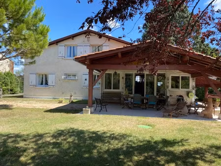 vente maison 9 pièces 260 m² à puylaurens (81700)  450 000 €