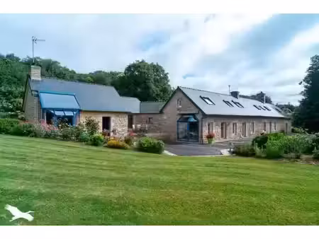 vente maison 9 pièces 250 m² à scaer (29390)  499 500 €