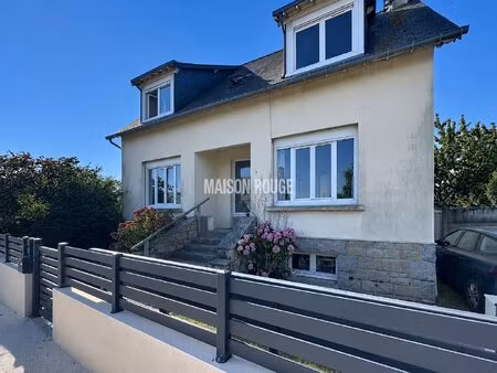 dinard - maison familiale à réinventer à proximité du centre-ville et des plages.