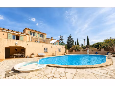 maison 6 pièces 4 chambres avec piscine garage proche centre