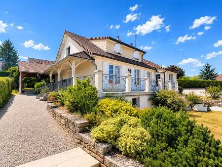 hautes-côtes - maison familiale de 158 m2 - deux garages - deux terrasses - salle de bains