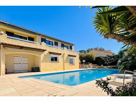 vente maison 7 pièces 240 m² à six-fours-les-plages (83140)  679 000 €