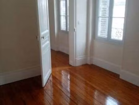 location appartement 2 pièces à melun (77000) : à louer 2 pièces / 38m² melun