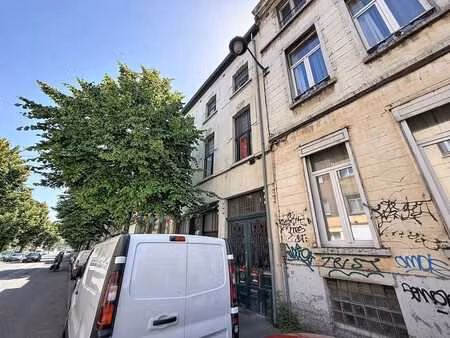 immeuble mixte avec très bon rendement 8%