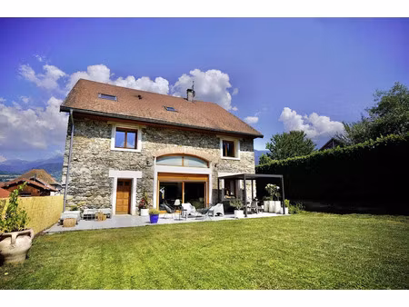 vente maison 6 pièces 274 m² à saint-martin-d'uriage (38410)  747 000 €