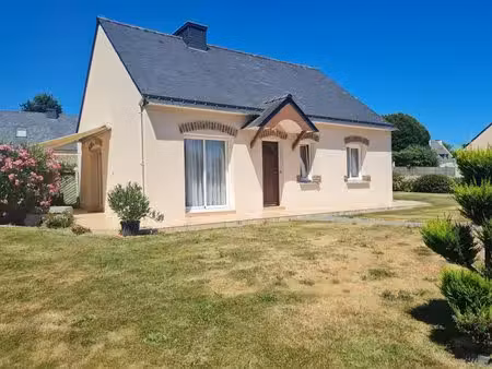 a vendre reguiny maison avec double garage et jardin