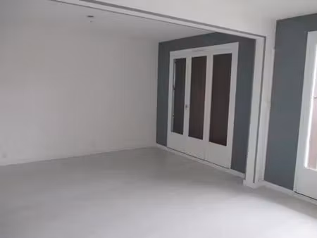 location appartement 4 pièces 74 m² à perpignan (66100)