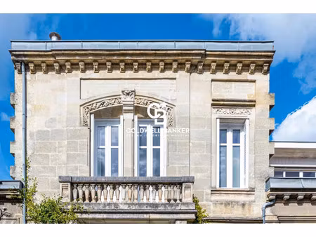 maison de luxe à vendre dans le quartier hôtel de ville-quinconce-saint seurin-fondaudège