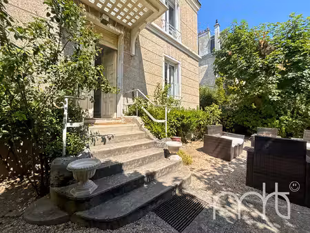 maison de luxe à vendre dans le quartier duflos-geraldy