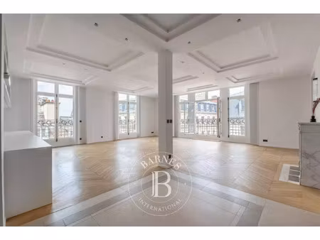 appartement de luxe à vendre dans le quartier saint thomas d'aquin