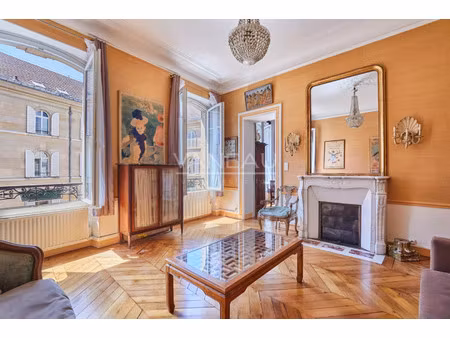 appartement de luxe à vendre dans le quartier saint thomas d'aquin