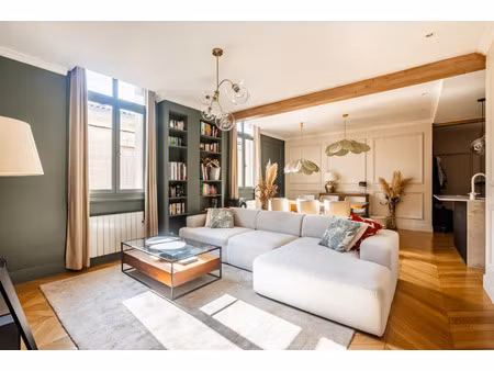 appartement de luxe à vendre dans le quartier capucins-saint michel-nansouty-saint genès