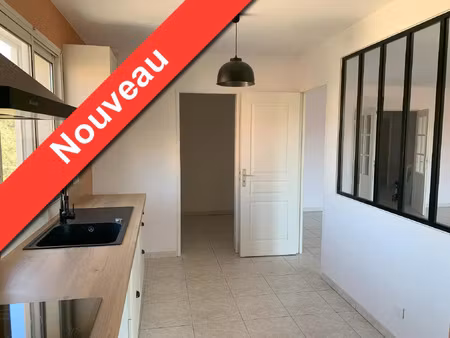 location appartement 3 pièces 98 m² à draguignan (83300)