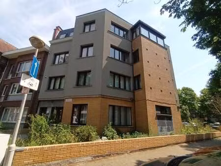 appartement unique de 140 m² avec toit-terrasse