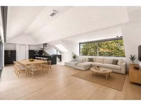 place brugmann : superbe penthouse avec terrasses