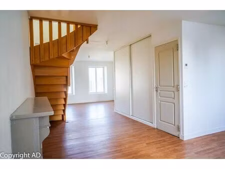 gavray duplex 3 pièces à louer