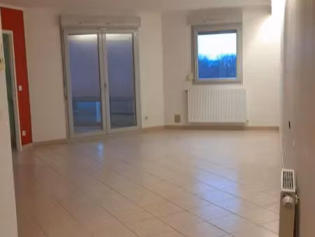 location appartement 4 pièces 91 m² à irigny (69540)