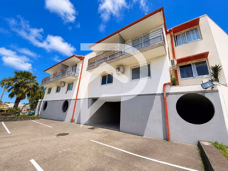 rare ! studio avec parking  idéal investissement ou premier achat !