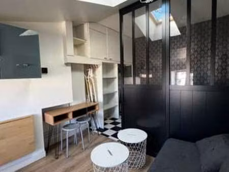location appartement t1 meublé à la rochelle (17000) : à louer t1 meublé / 18m² la rochell