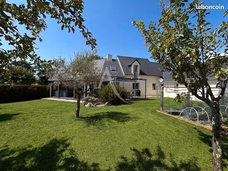 maison 5 pièces 179 m²