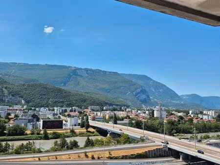 2p+c - 44m² avec balcon + grand garage 16m² + cave. etage 12/14 – vue exceptionnelle sur l