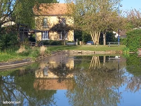 maison de caractère avec vue sur le canal