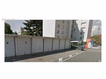 garage à louer